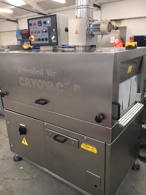 Cryovac ST98 heat shrink tunnel