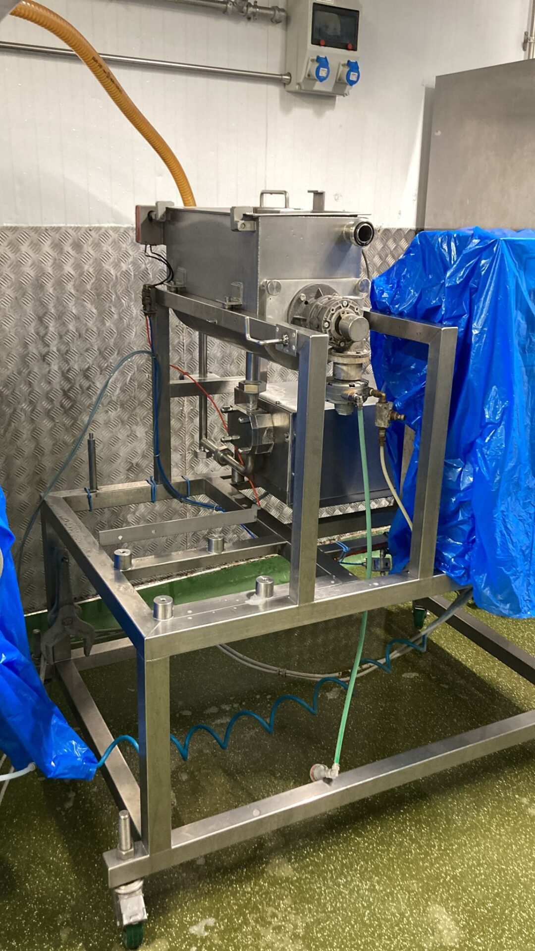 ILAPAK SAUCE BAGGING LINE with APPLE DEPOSITOR - Image 4