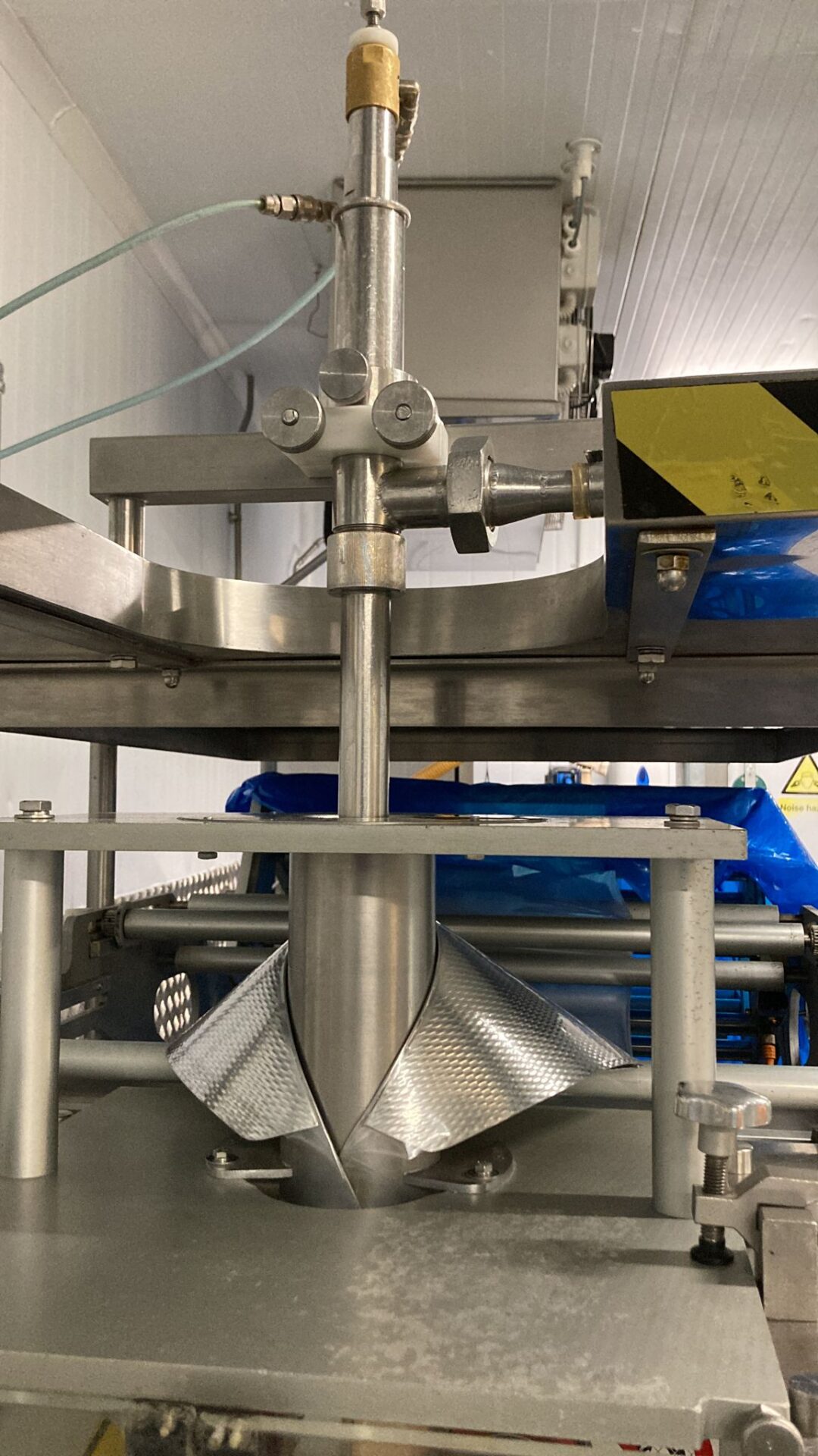 ILAPAK SAUCE BAGGING LINE with APPLE DEPOSITOR - Image 9