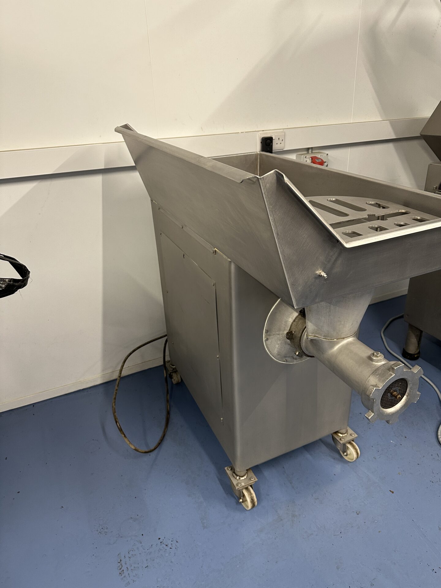 Butcher boy mincer - Image 4